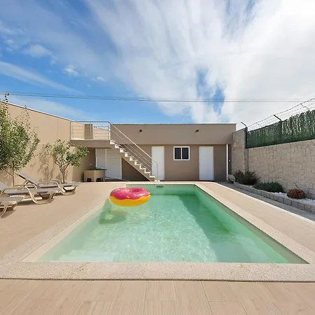 Casa D'avo Tina Holiday home
